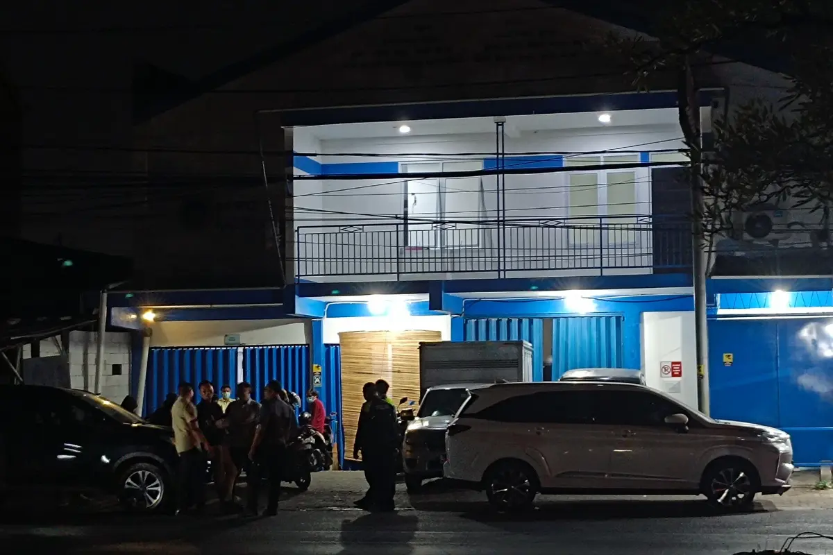 Ratusan Santri Diduga Keracunan MBG, SPPG Kalitengah Sidoarjo Dijaga Ketat