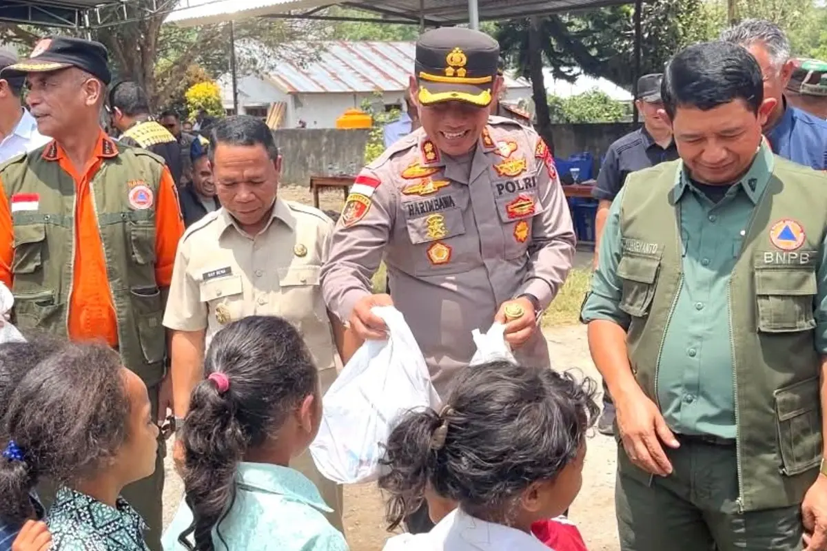Kapolres Ngada Dampingi Kepala BNPB Pasca Pemulihan Ekonomi Gempa Flores