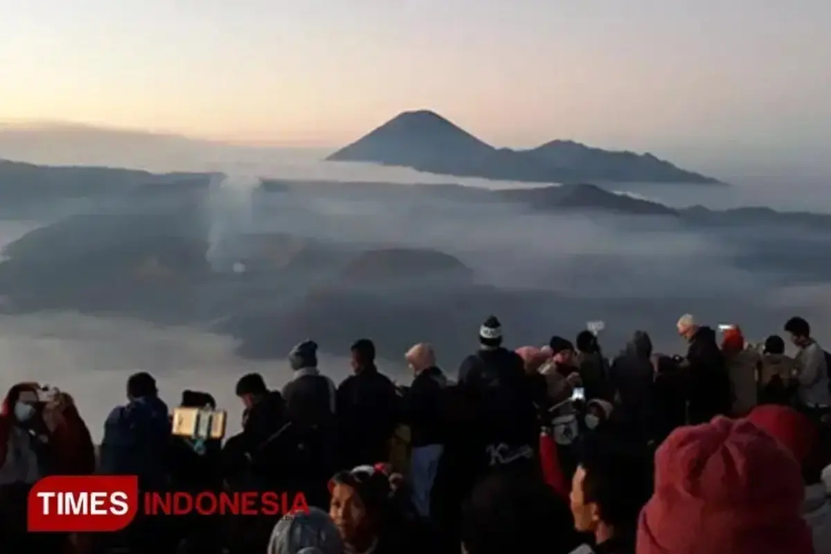 Di Balik Kabut Gunung Bromo, Lahir Karya Inspiratif Anak Muda yang Menggerakkan Ekonomi Lokal