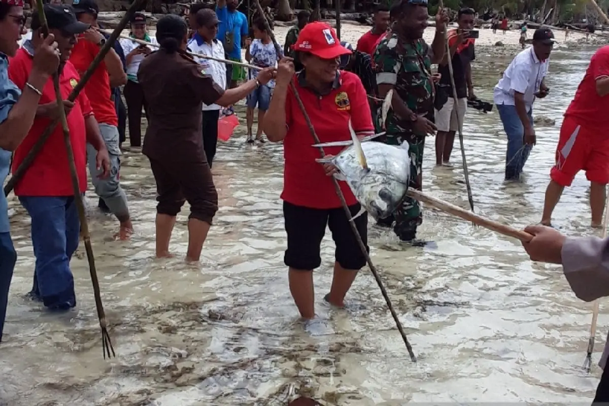 Mengenal Festival Munara Wampasi, Tradisi Nelayan Suku Biak Papua yang Terus Dilestarikan