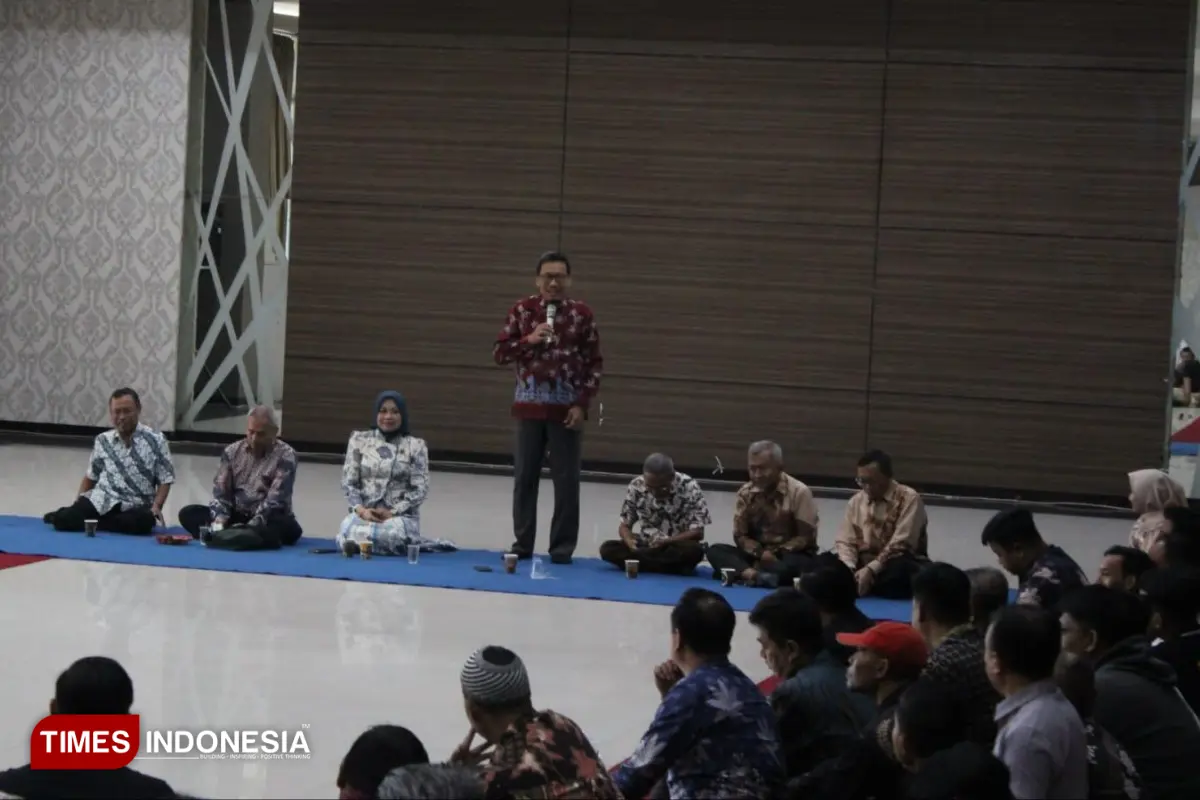 Di Tengah Tantangan PTS Nasional, Rektor UWG Malang Kobarkan Semangat Karyawan: Bekerja adalah Ibadah