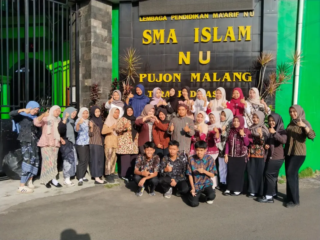 SMA Islam NU Pujon