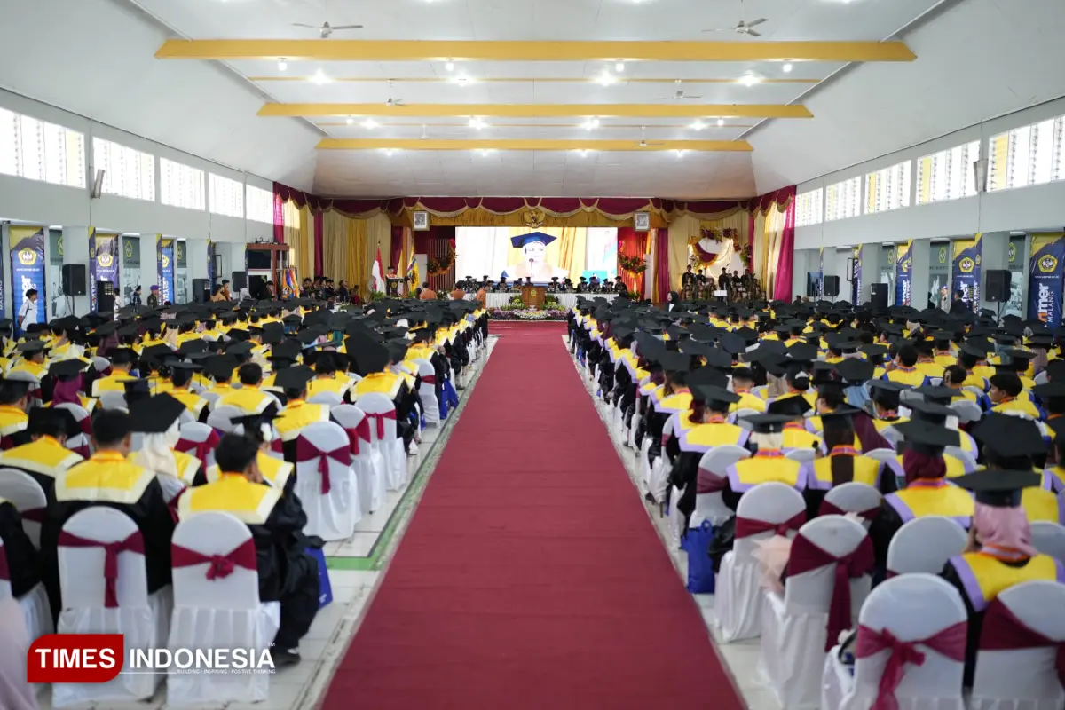 Wisuda Unmer malang - 2