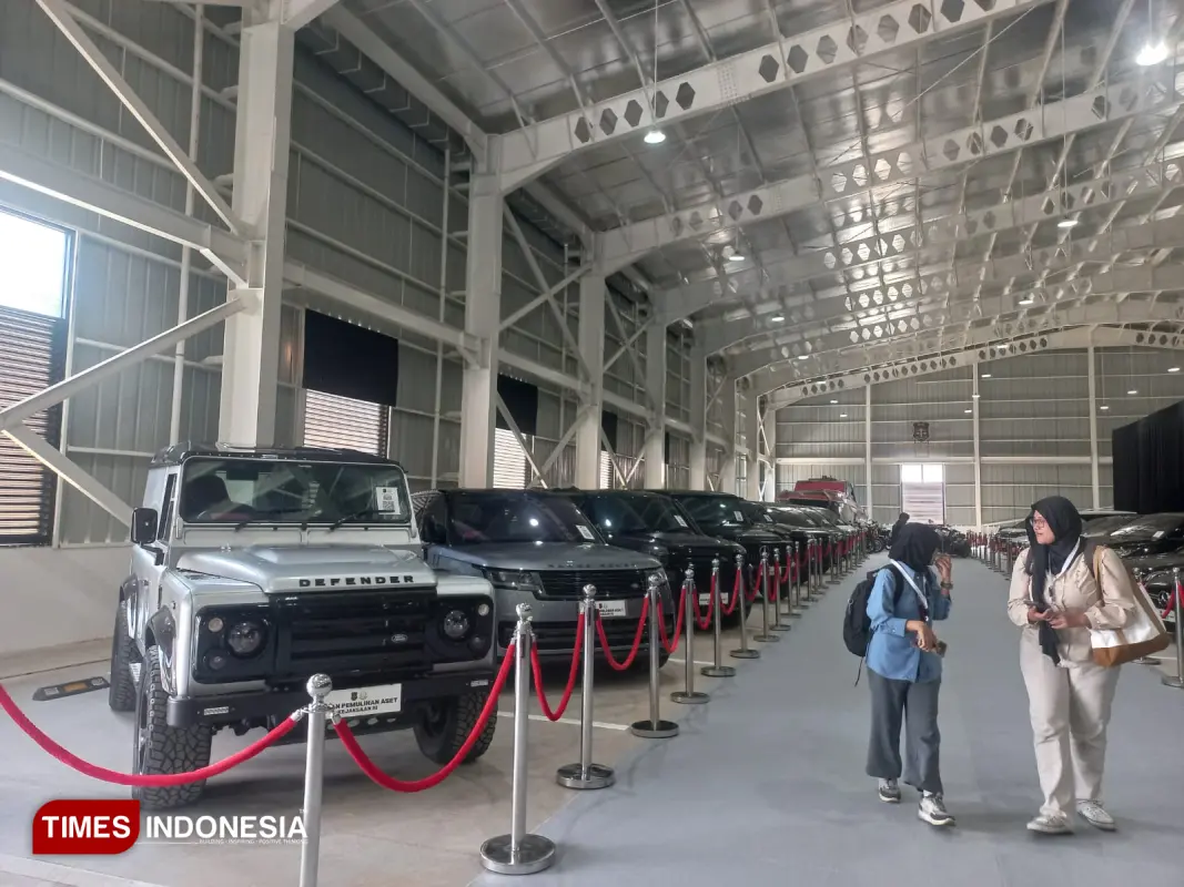 Kursi Emas Firaun yang dilelang oleh Kejaksaan RI