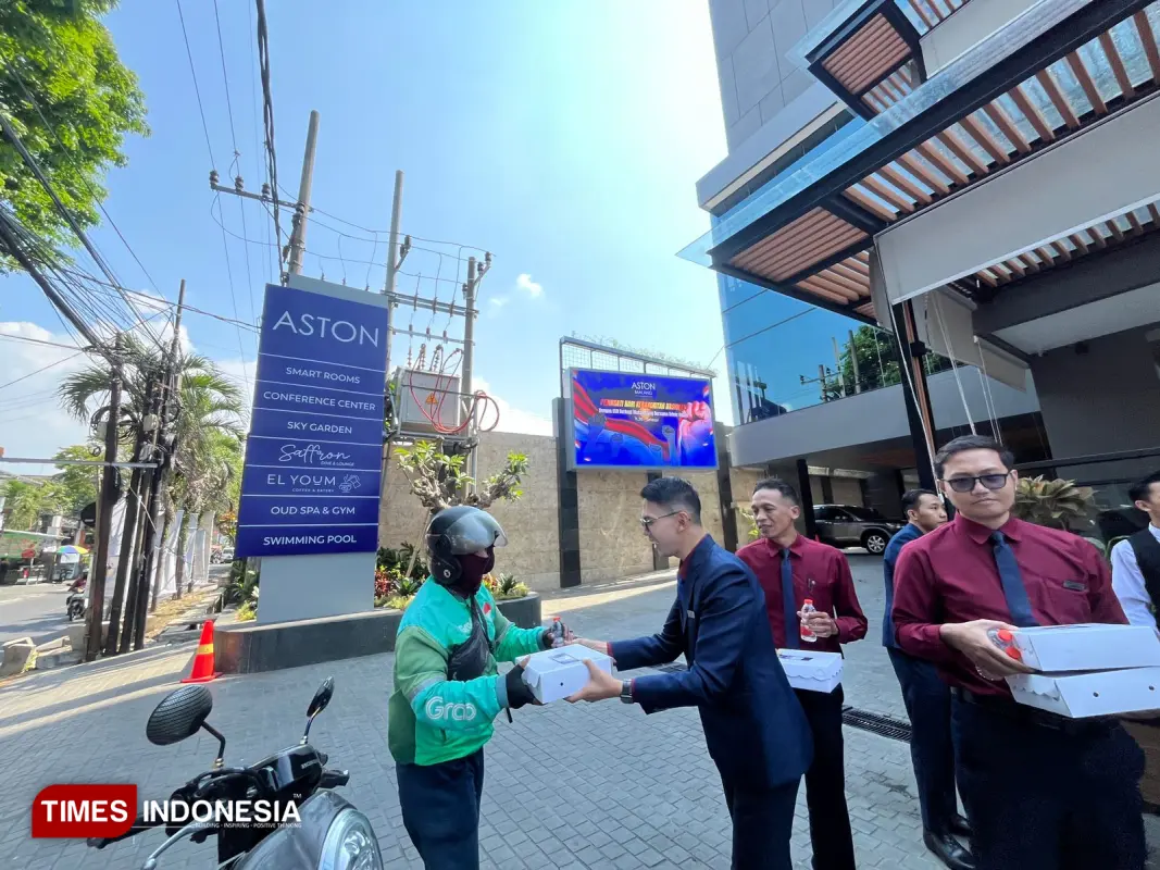 makan siang gratis 3