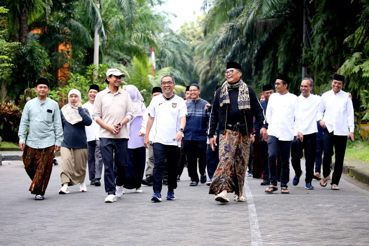 Mendiktisaintek Brian Yuliarto 3