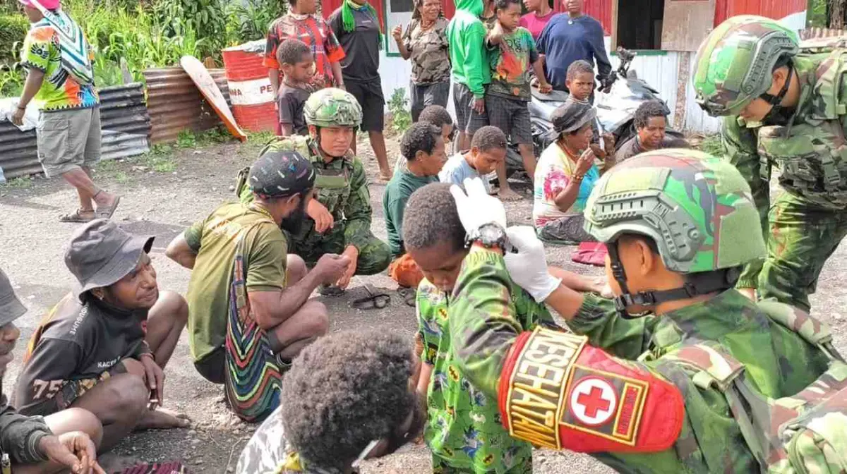 Personel Satgas Pamtas RI-PNG Mobile Yonif