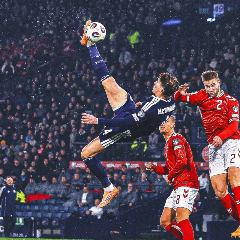 Gol salto gelandang Skotlandia, Scott McTominay