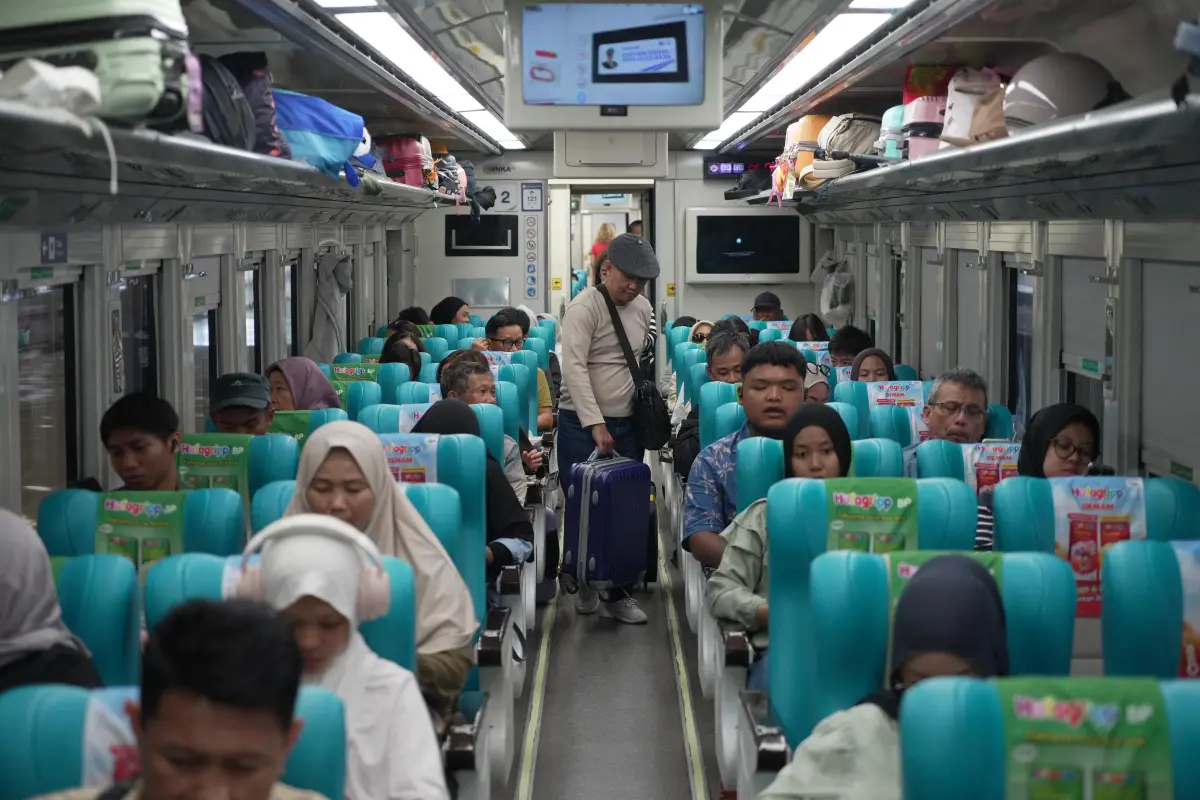penumpang kereta api