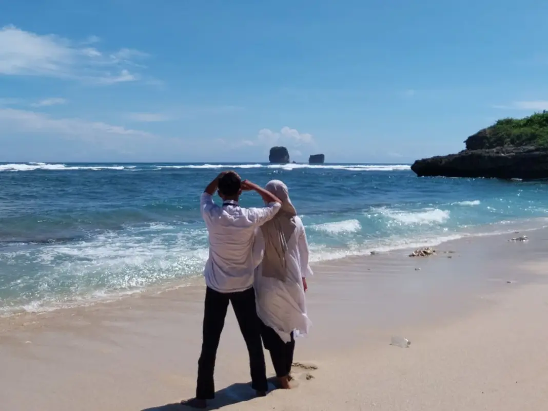 Watu Leter Beach 2