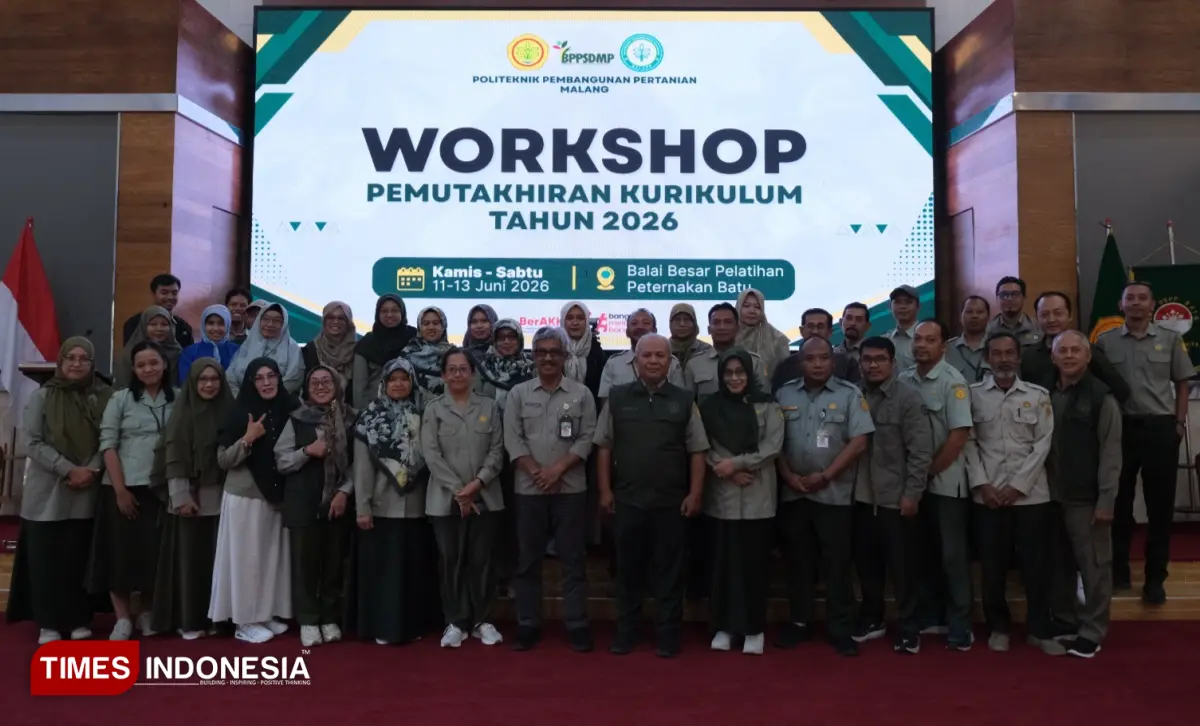 Seluruh peserta workshop pemutakhiran kurikulum. (Foto: Polbangtan Malang)