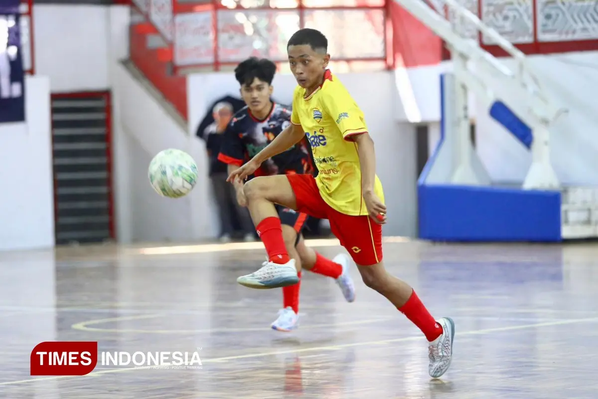 TIMES Football Futsal 3