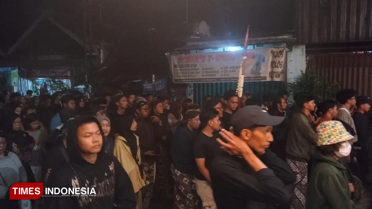 Mubeng benteng