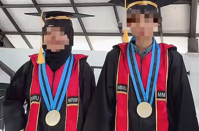Desain toga baru UMM yang ramai diperbincangkan netizen. (FOTO: Tangkapan Layar tiktok)