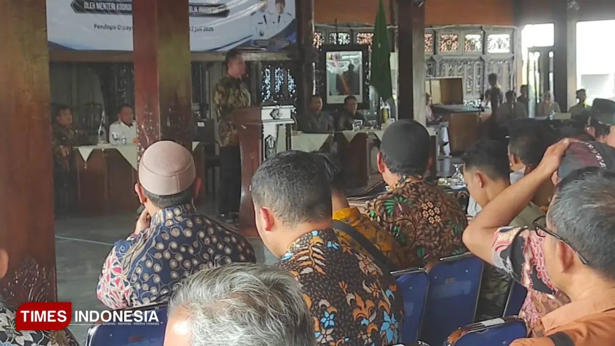 Aqib Ardiansyah anggota DPR RI berikan pengarahan