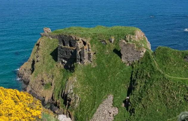 Findlanter Castel, Skotlandia