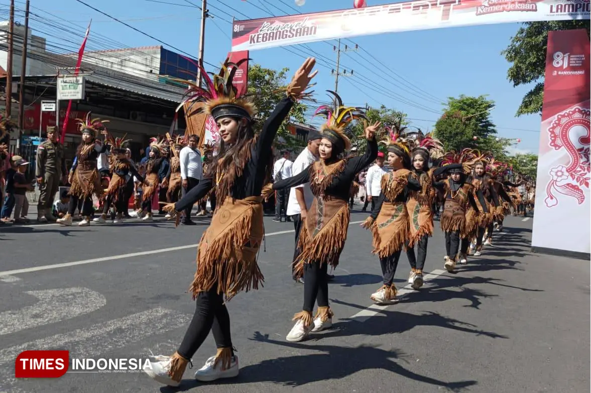 Karnaval Kebangsaan di Banyuwangi tampilkan budaya nusantara. (FOTO: Ikromil Aufa/TIMES Indonesia)