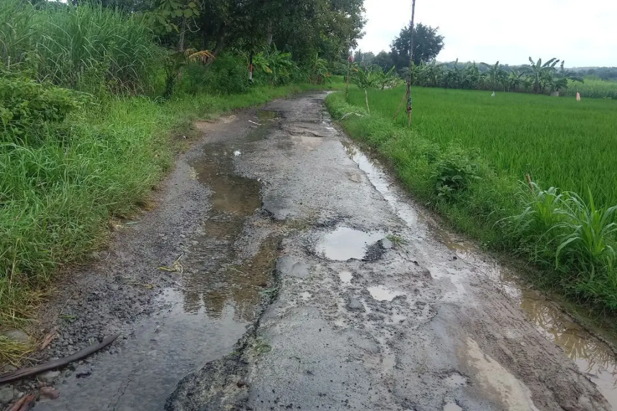 Tanggapi Keluhan Jalan Rusak di Rembang, DPRD Rembang: Pemerintah Tak Akan Tutup Mata