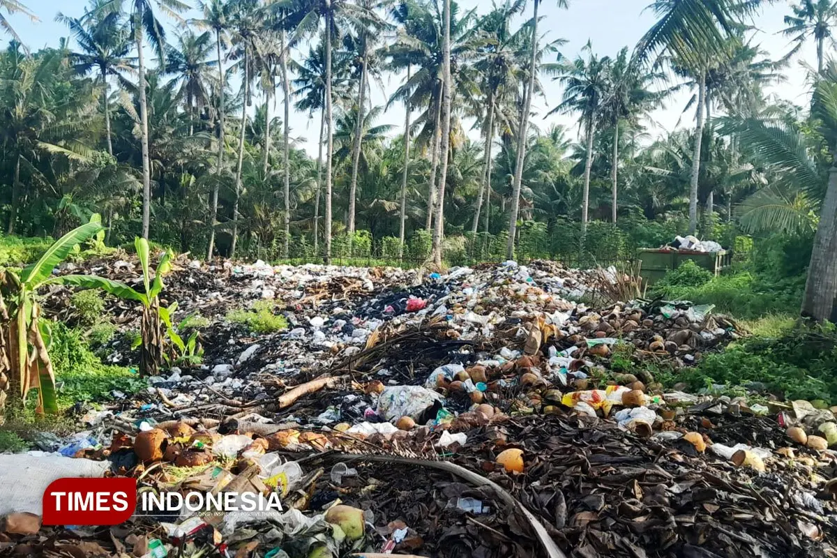BUMDes Mandiri Masawah Soroti Pengelolaan Sampah di Pantai Madasari Pangandaran