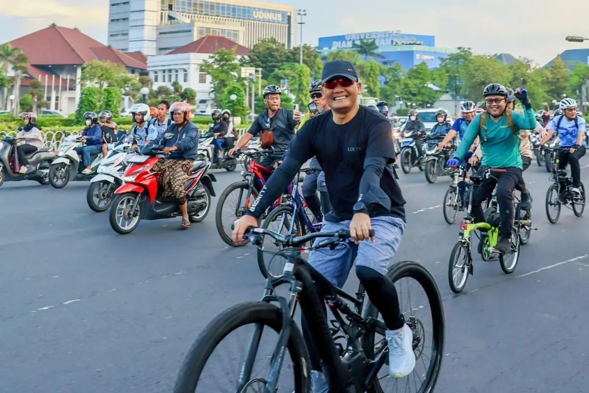 Gowes hingga WFH, Strategi Ahmad Luthfi Dorong Budaya Hemat Energi di Jawa Tengah
