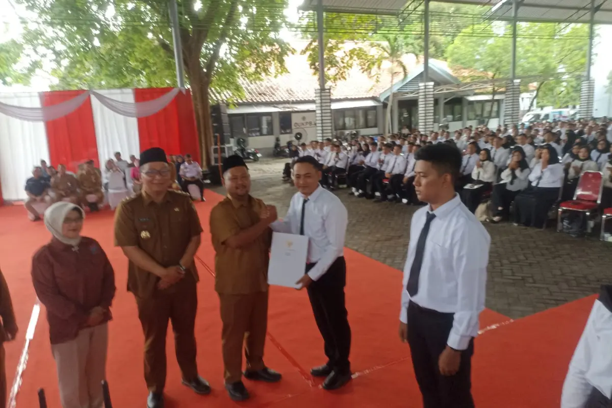 Bupati Gresik Angkat Bicara soal Dugaan Penipuan SK PNS, Korban Rugi Ratusan Juta