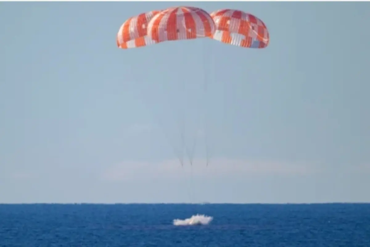 Setelah Menempuh 2,3 juta km di Angkasa, Orion Beserta Awaknya Selamat Sampai di Bumi