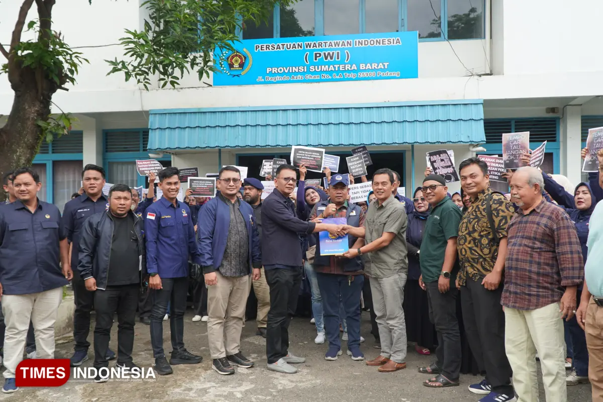 Datangi PWI Sumbar, DPW NasDem Kecam dan Tuntut Pemberitaan Majalah Tempo