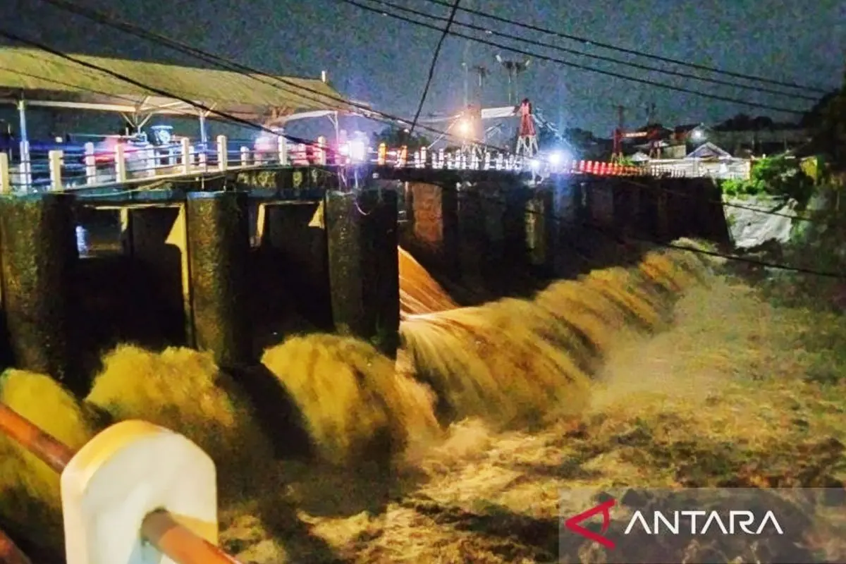 Hujan Deras Guyur Bogor, Status Bendung Katulampa Bertahan di Siaga 4