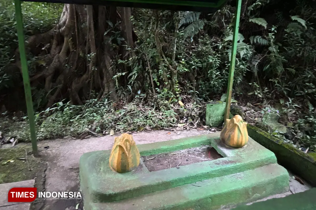 Makam Mbah Klemuk 2