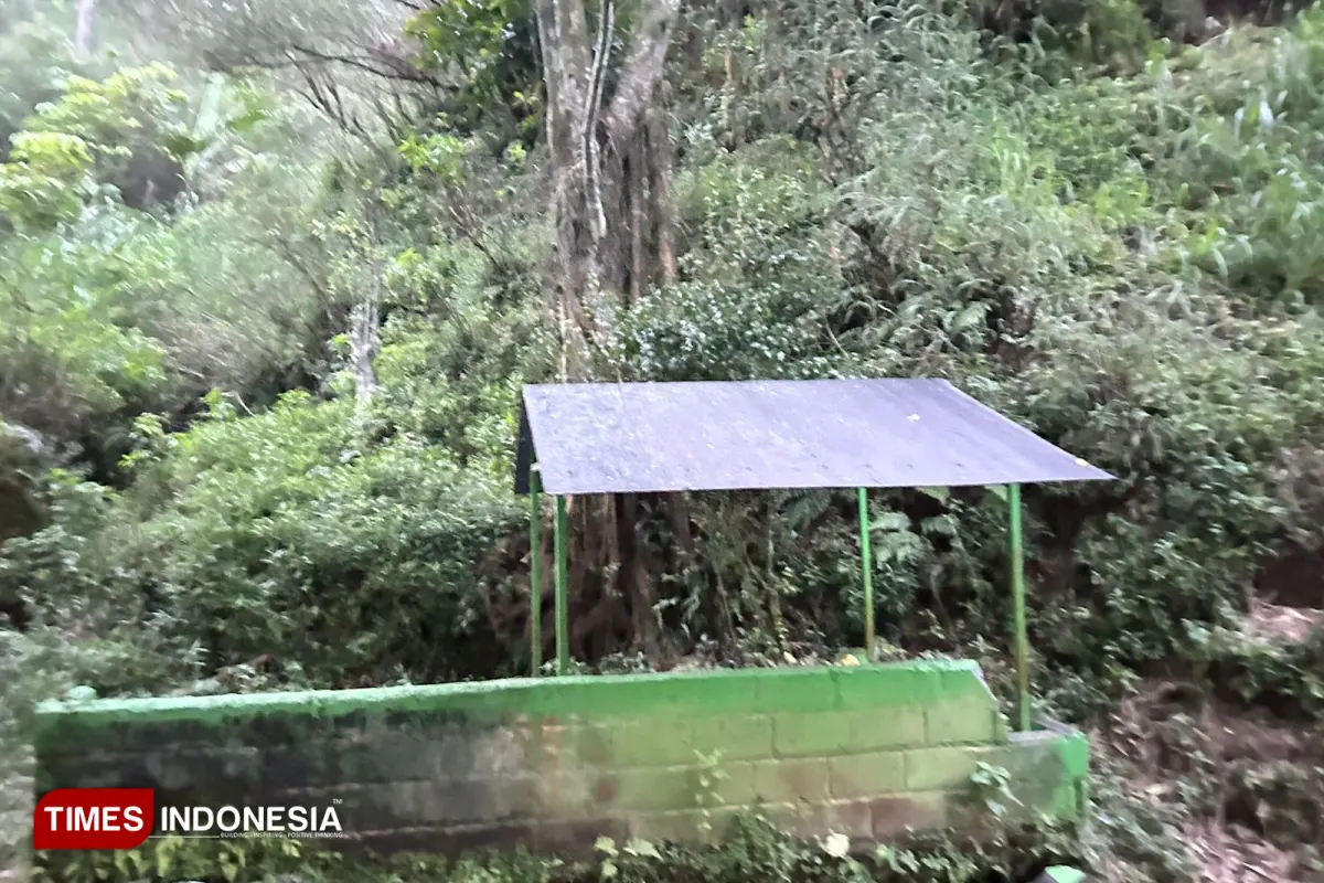Misteri Jalur Klemuk Kota Batu, Makam Tanpa Nama yang Diyakini Jadi Penjaga Jalur Rawan