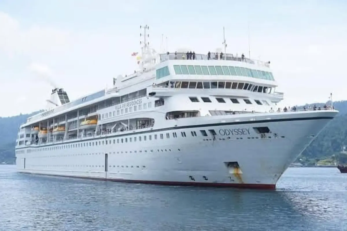 Intip MS Odyssey, Kapal Pesiar Mewah yang Menyinggahi Pelabuhan Waingapu