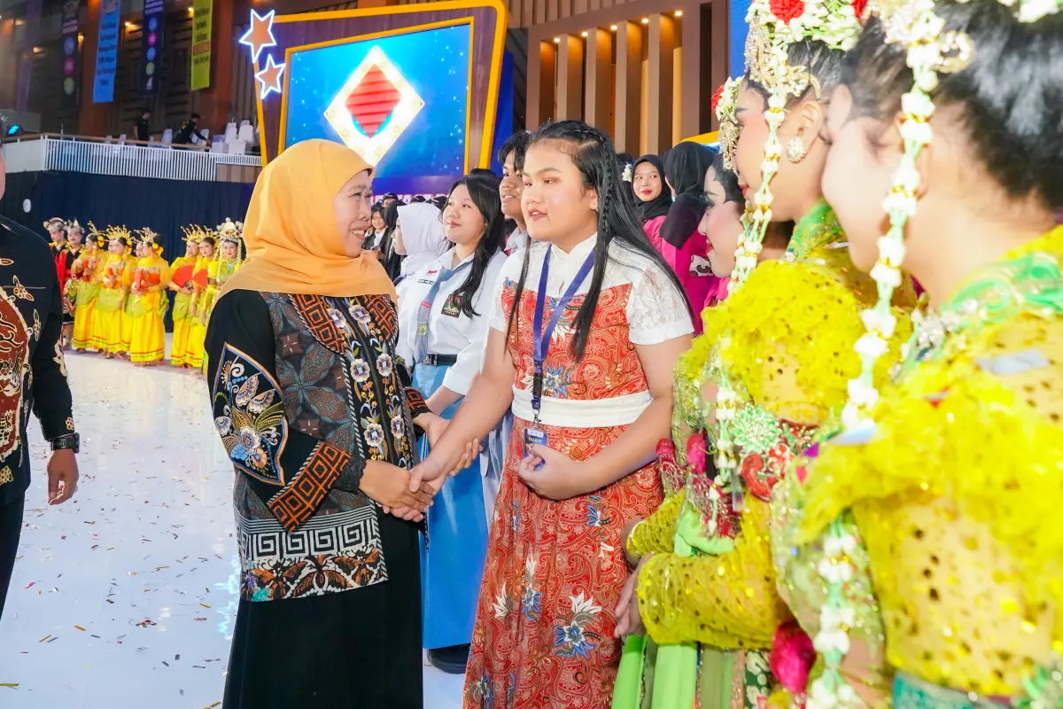 Hari Seni Sedunia 2026, Khofifah Ajak Masyarakat Jadikan Seni Perekat Sosial