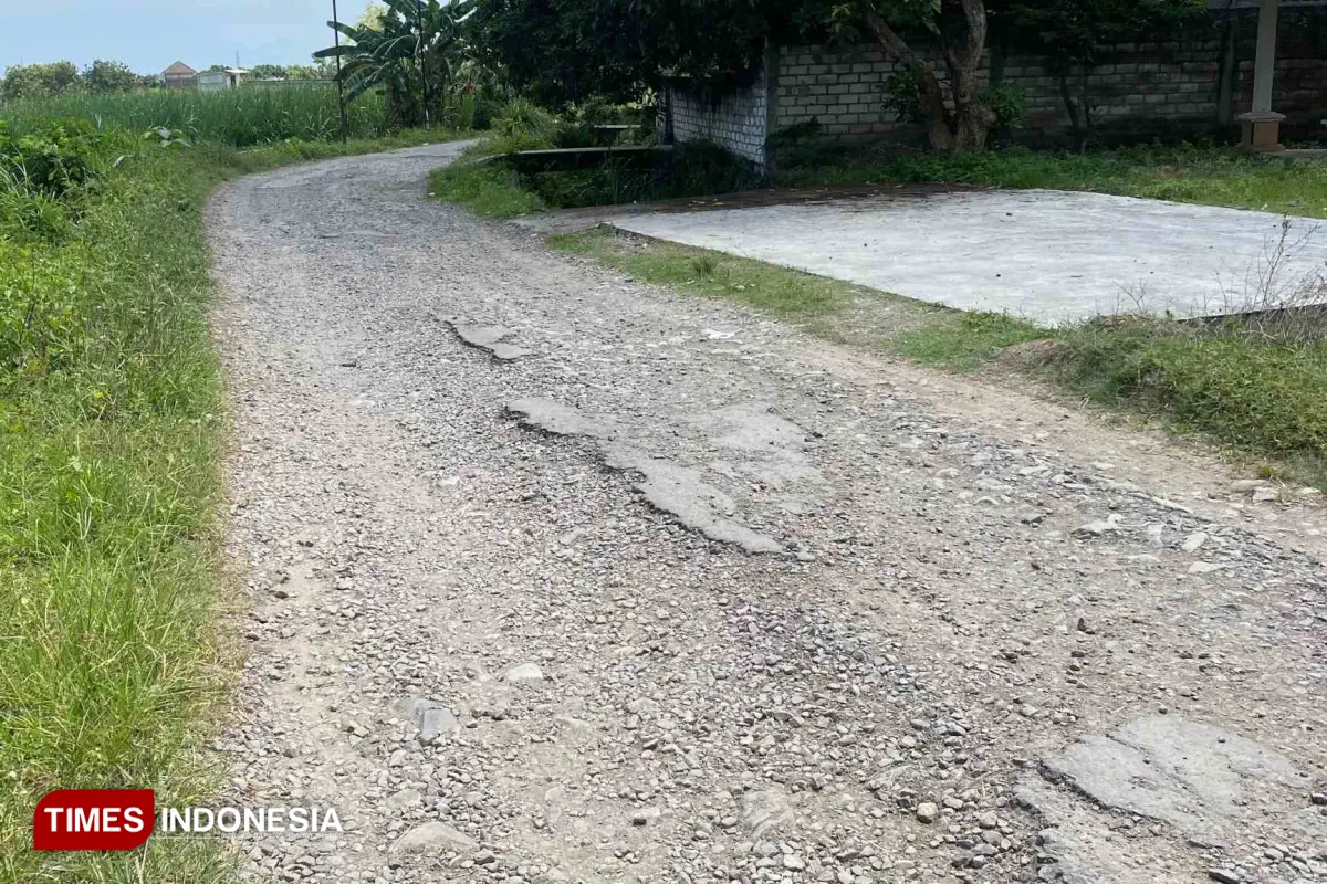 Jalan Rusak Selopuro Rembang Tak Kunjung Diperbaiki, Warga Tagih Janji Bupati