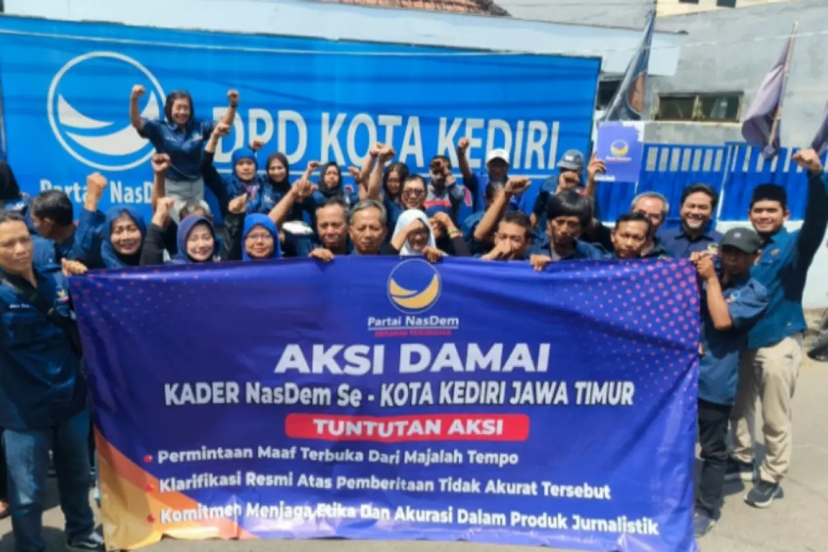 Bela Marwah Partai, Kader NasDem Kota-Kabupaten Kediri Kompak Gelar Aksi Damai