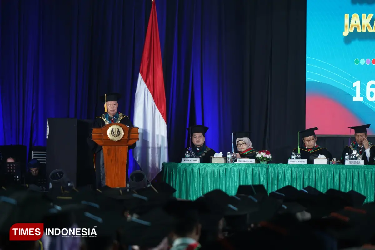 UNJ Kukuhkan Wisudawan FMIPA dan FISH di Sesi Ketiga, Rektor Dorong Lahirnya Sarjana Berdaya Saing Global