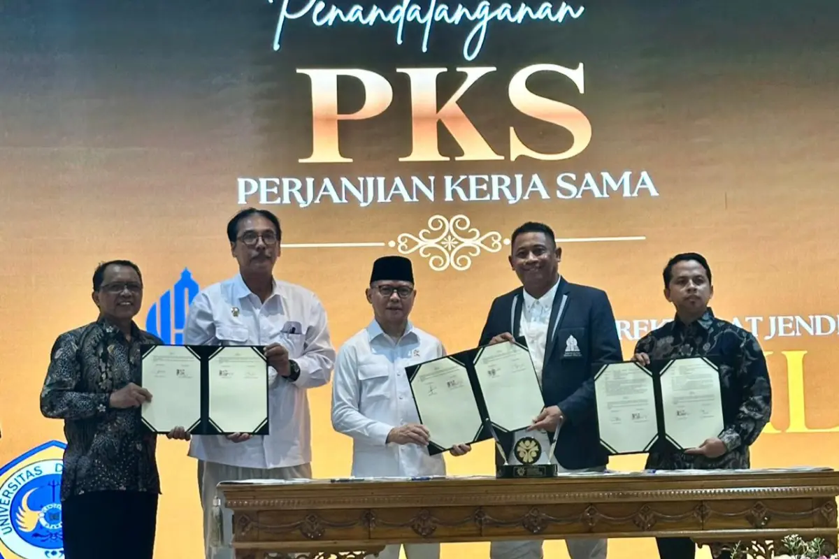 Unitomo Perkuat Peran Kampus Berdampak, Siap Dirikan Migrant Center ...