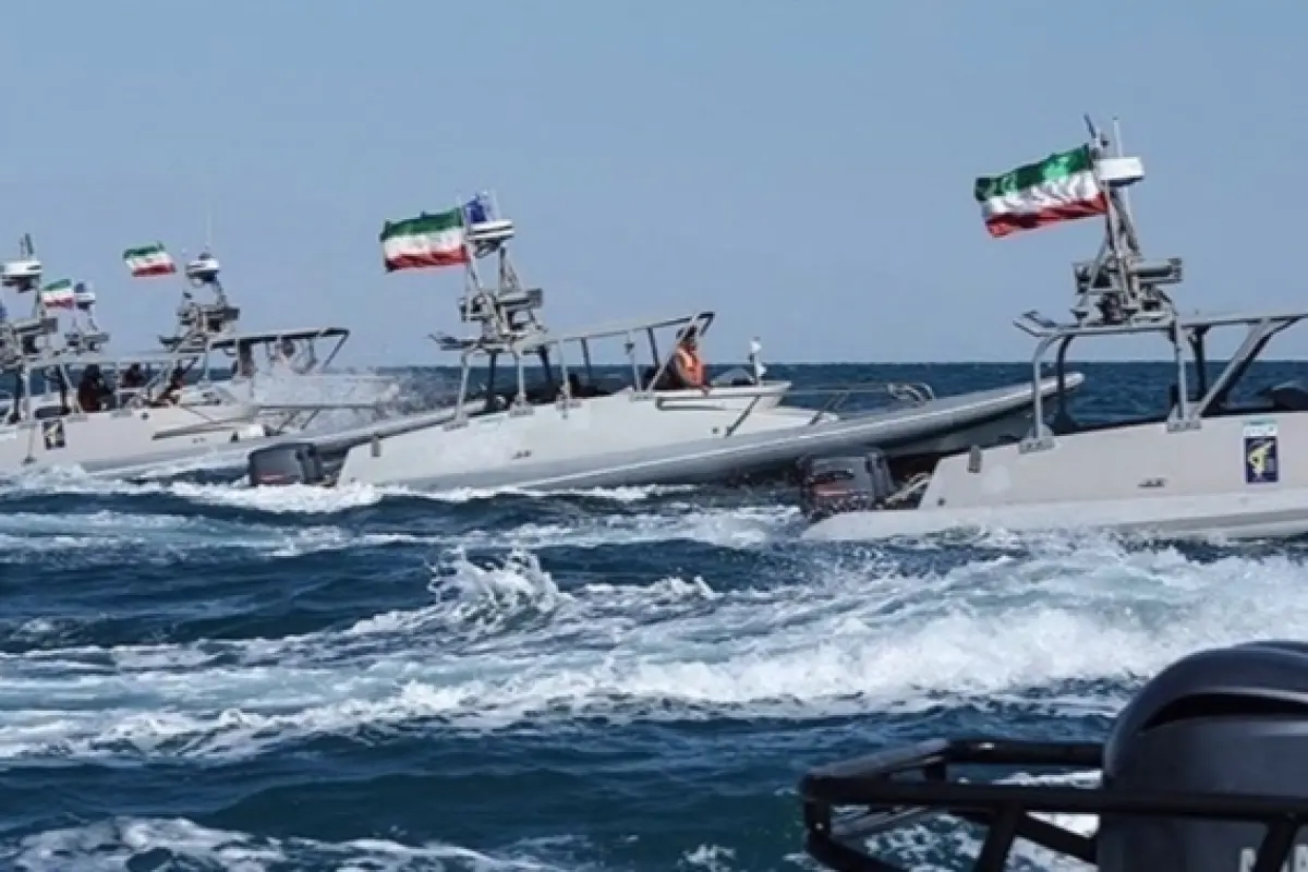 Selat Hormuz Dibuka Kembali,  Trump Sebut sebagai Selat Iran