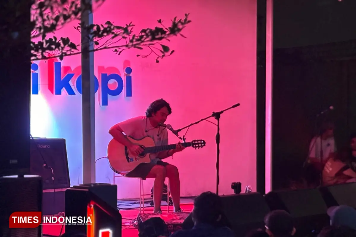 Surabaya Jadi Penutup Pitutour Vol. 2, Jason Ranti Sajikan Lagu Eksklusif dan Atmosfer Intim