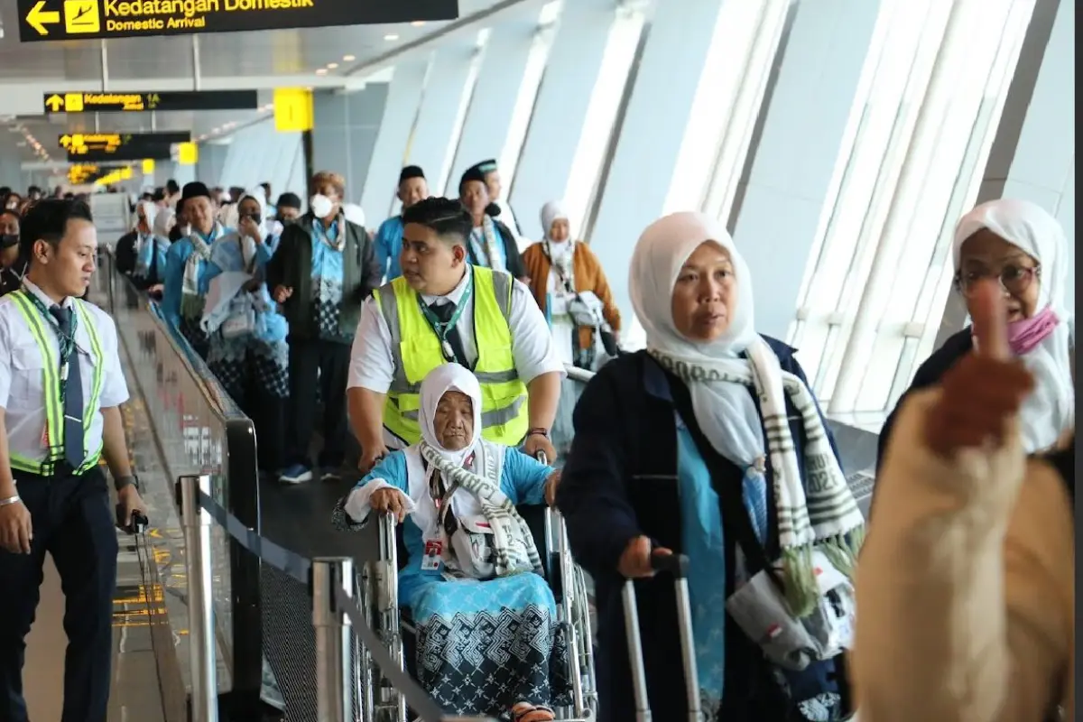 Bandara Juanda Terapkan Mecca Route, Jemaah Haji Asal Probolinggo Terbang Perdana