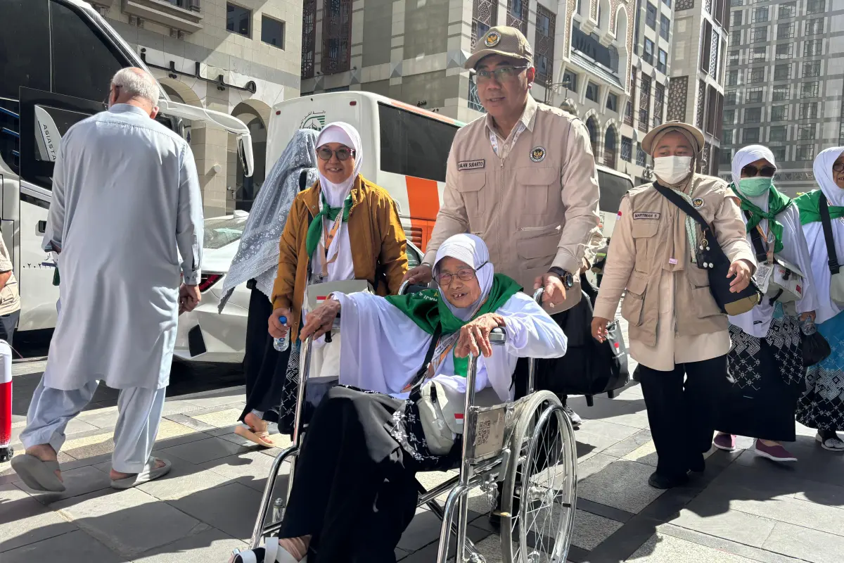 Jemaah Haji Gelombang Pertama Tiba di Madinah, Dubes RI Ingatkan Jaga Stamina