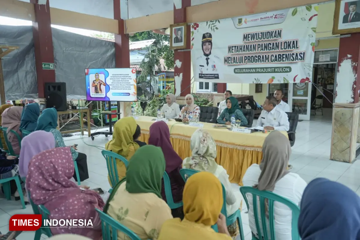 Wali Kota Mojokerto Gencarkan Ibu-Ibu Tanam Cabai