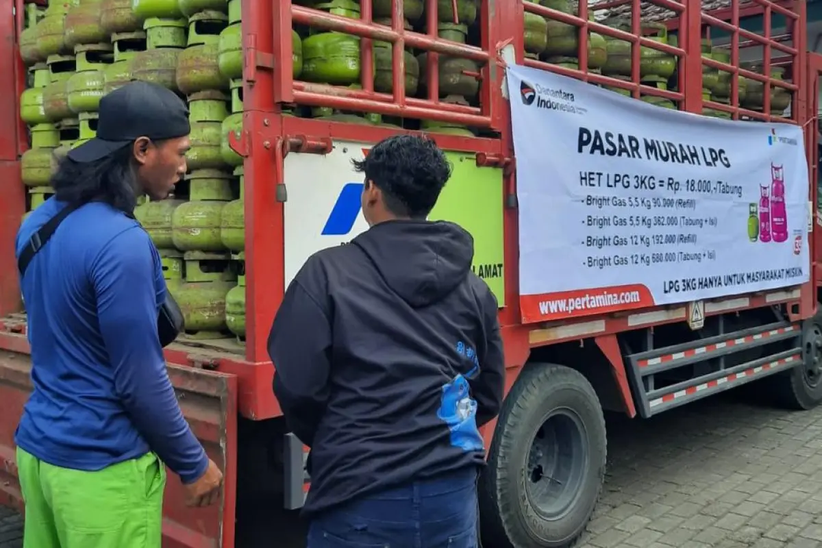 Pertamina Patra Niaga Operasi Pasar, Salurkan Tambahan LPG 3 Kg di Kabupaten Jember
