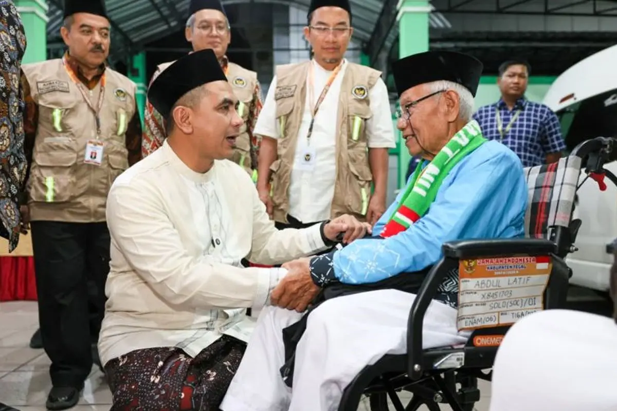 Wagub Taj Yasin Lepas Keberangkatan Kloter Pertama Haji Jateng ke Madinah