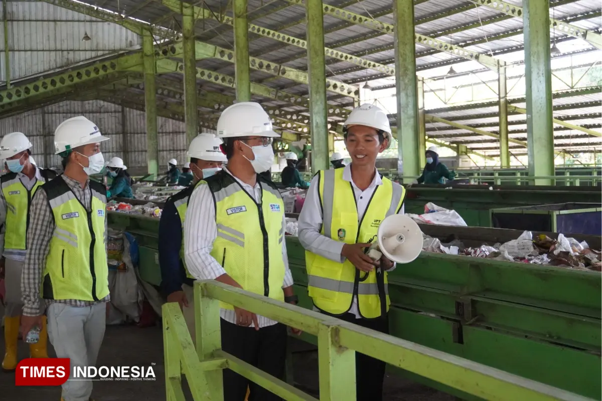 Atasi Persoalan Sampah, Ponpes Darussalam Blokagung Banyuwangi Siapkan Lahan 1 Hektare untuk TPS3R