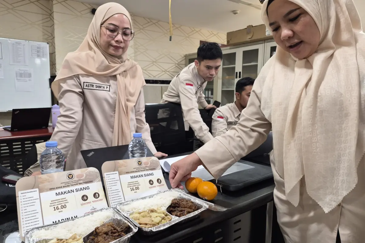 Jaga Kualitas Makanan dan Gizi, PPIH Rutin Periksa Makanan Jemaah Haji Indonesia