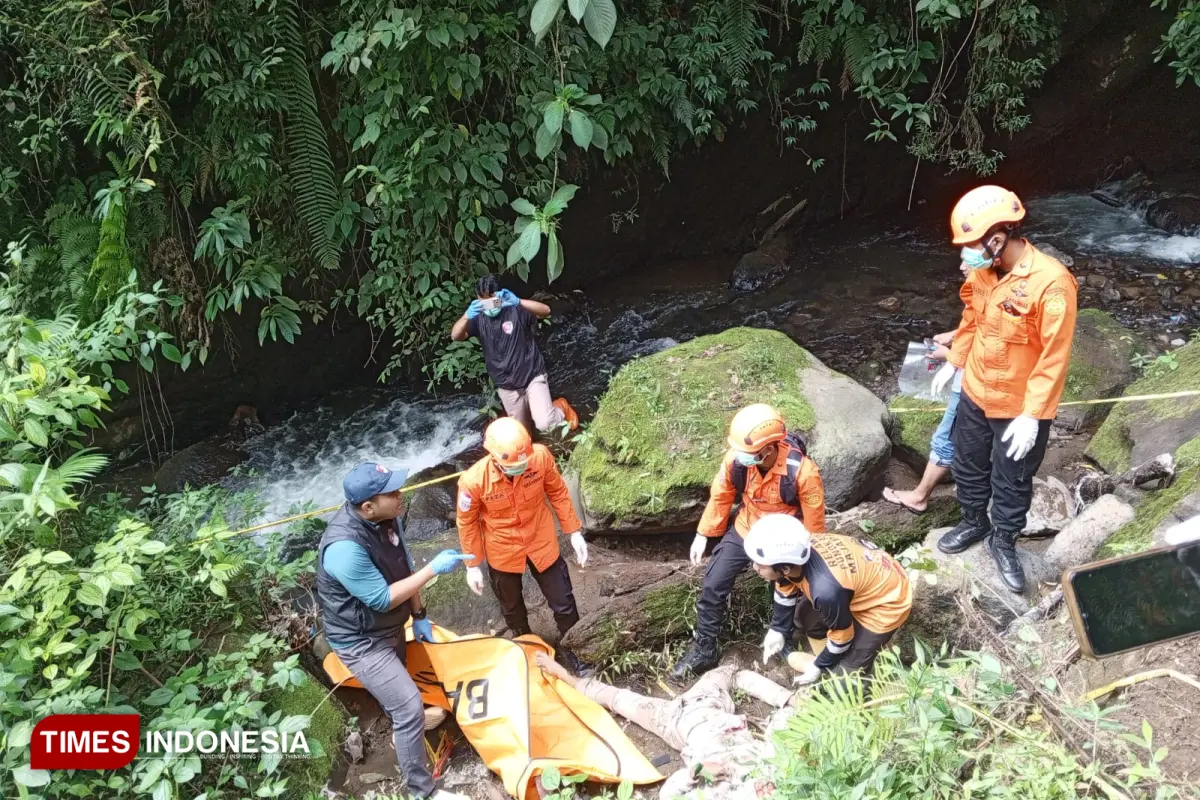 Mayat Pria Kembali Ditemukan di Bawah Jembatan Kembar Cangar Batu