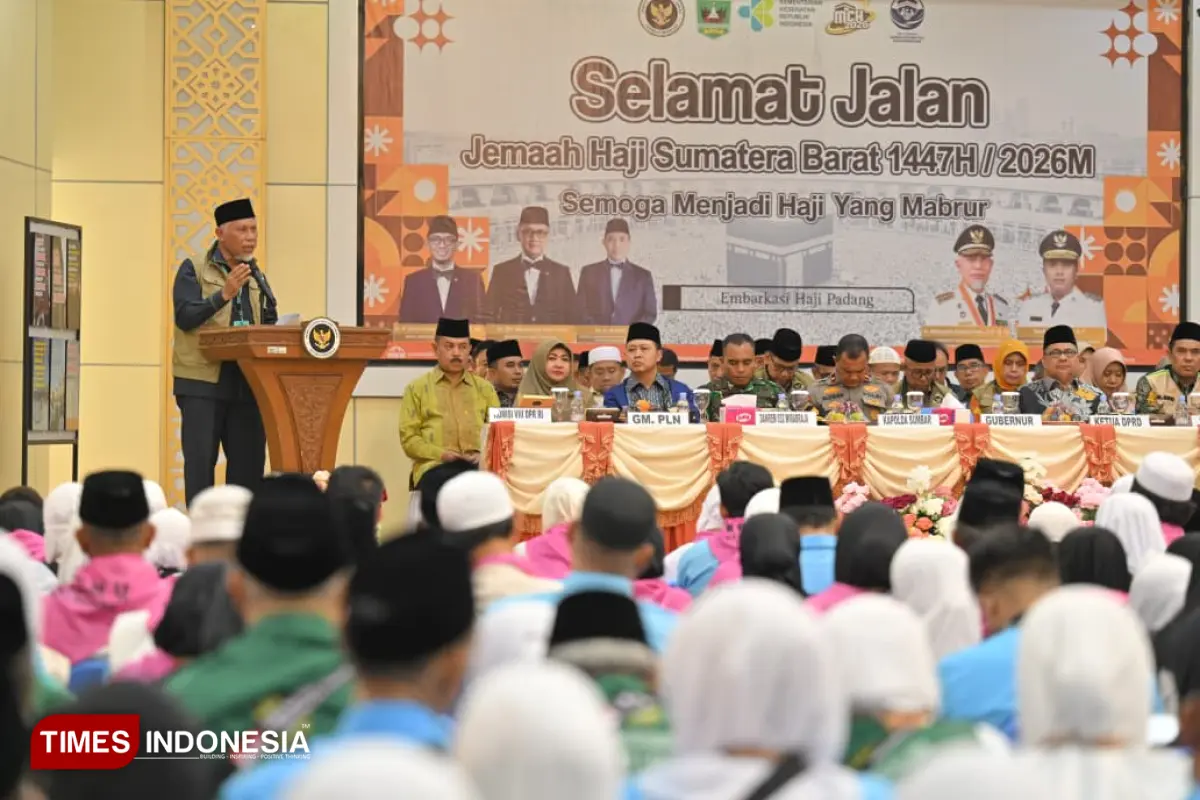 Gubernur Sumbar Lepas Keberangkatan 384 Jemaah Calon Haji Kloter 1 Embarkasi Padang