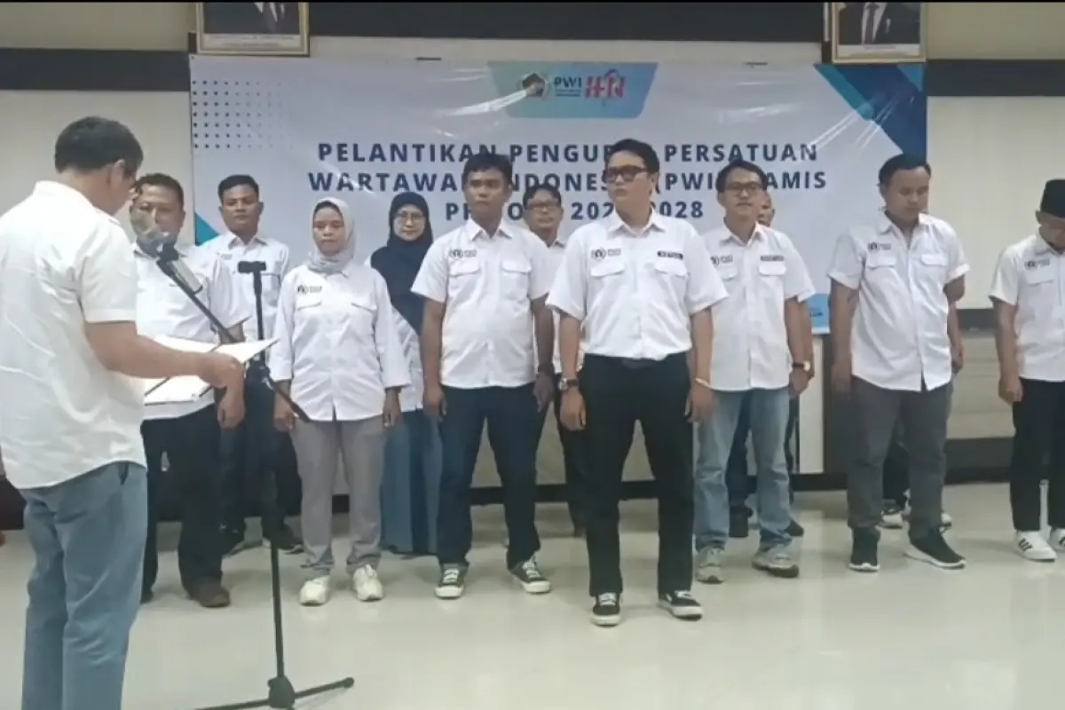 Pengurus PWI Ciamis Resmi Dilantik, Gandeng Artis Tanah Air untuk Hijaukan Cileueur