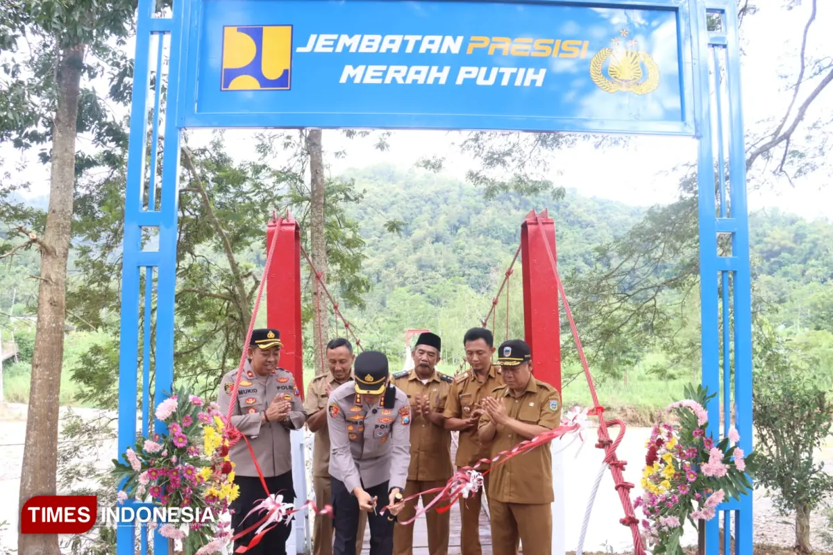 Polres Pacitan Resmikan Jembatan Presisi, Warga Mangunharjo Tak Lagi Waswas Menyeberang