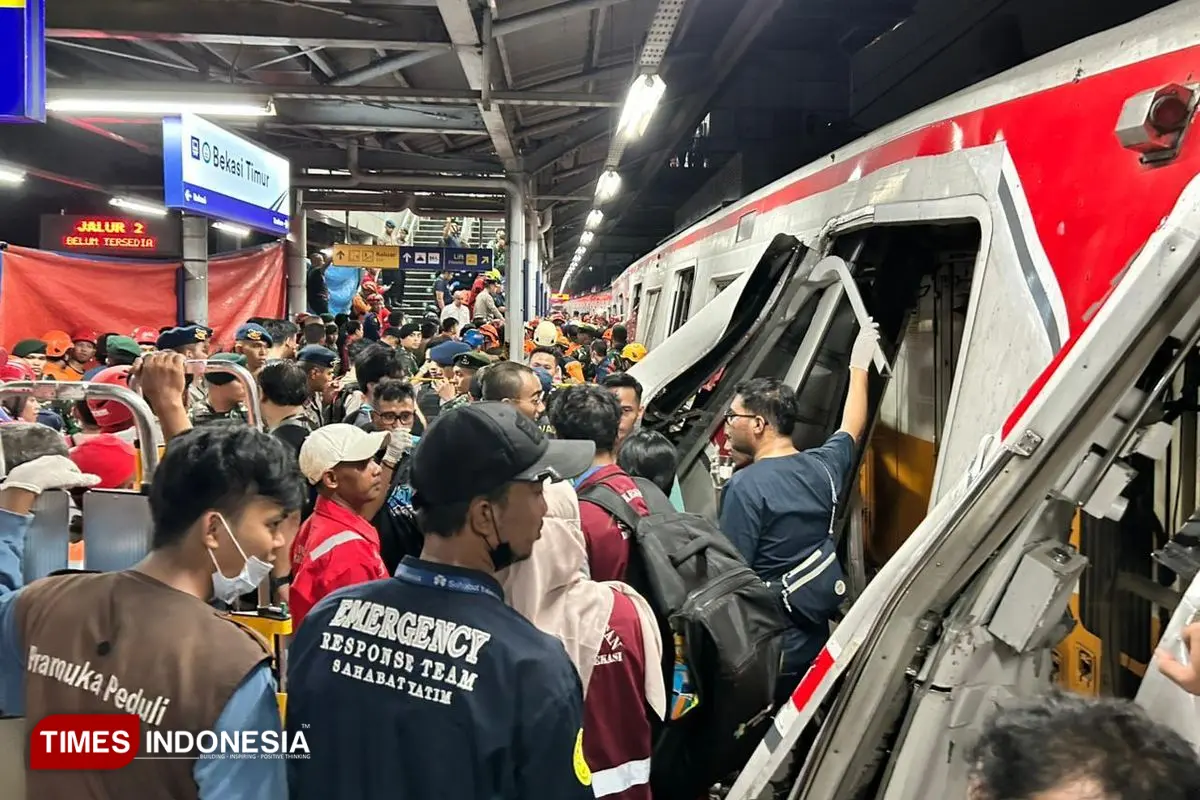 Kecelakaan Kereta di Bekasi Timur: 15 Korban Meninggal Dunia Berhasil Diidentifikasi